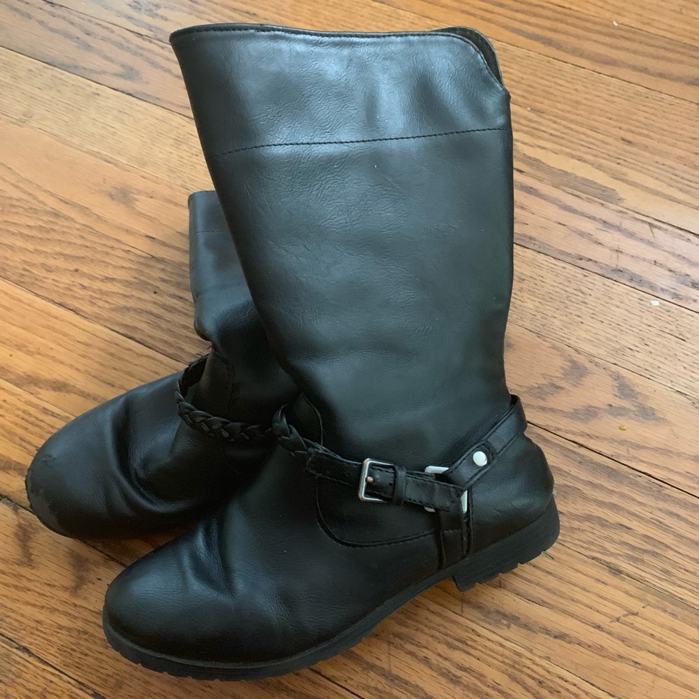 🚨Girls sz 2 riding style black boots 🚨3/17🚨